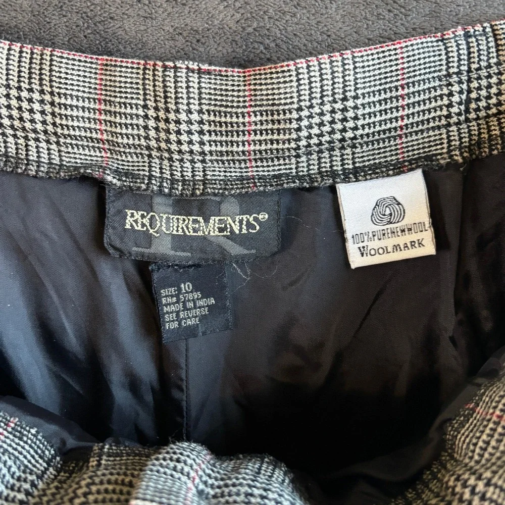 Requirements Wool Plaid Pants Mens Size 10 Pleated Trousers Gray Red